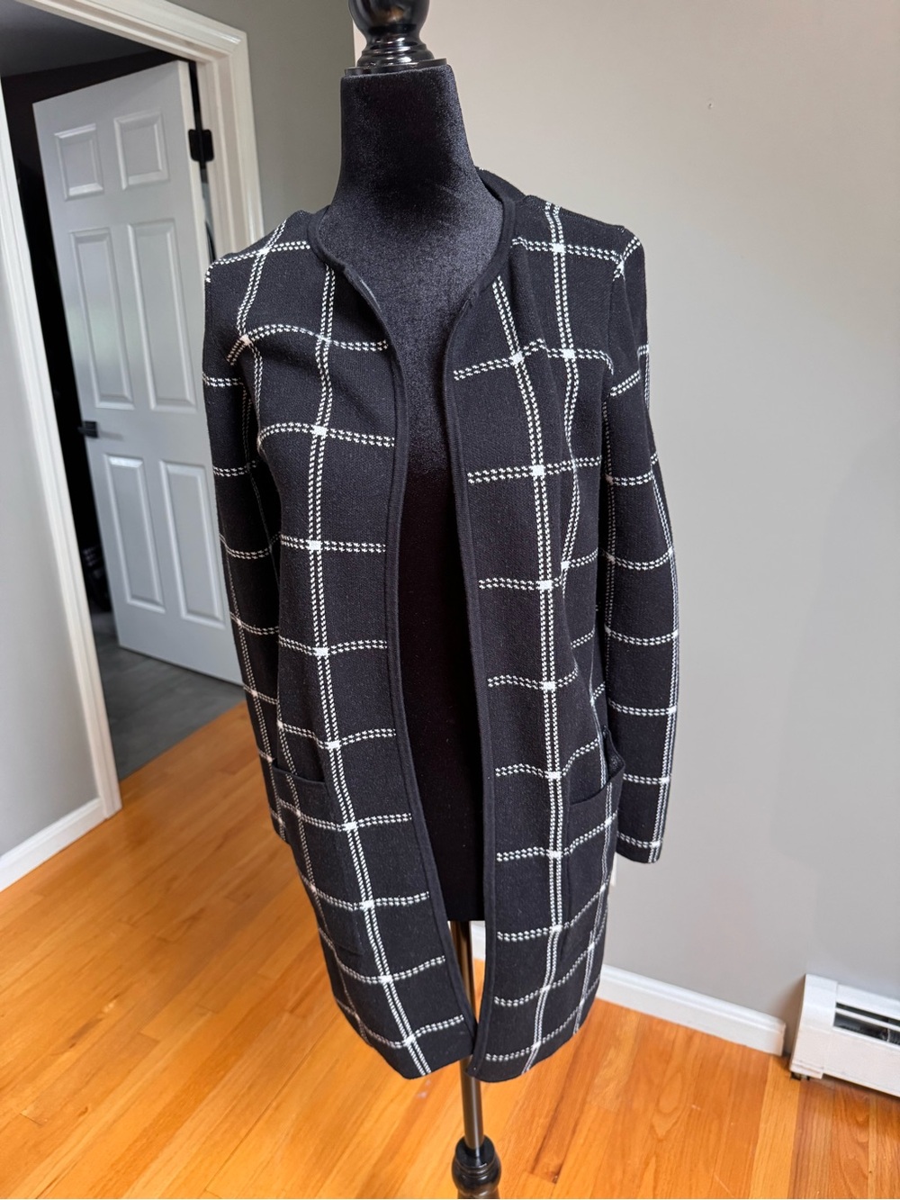 Ann Taylor Black Windowpane Open-Front Knit Blazer